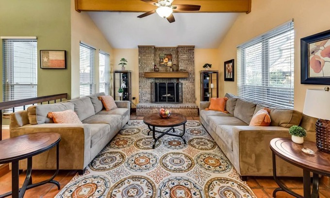 Bedford House | Charming 4BR home - Perfect for the Whole Family!
