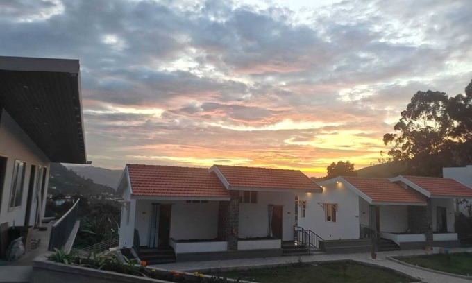 Kodaikanal Bed & Breakfast | Charming 8-bedroom bed & breakfast with WiFi in Kodaikanal