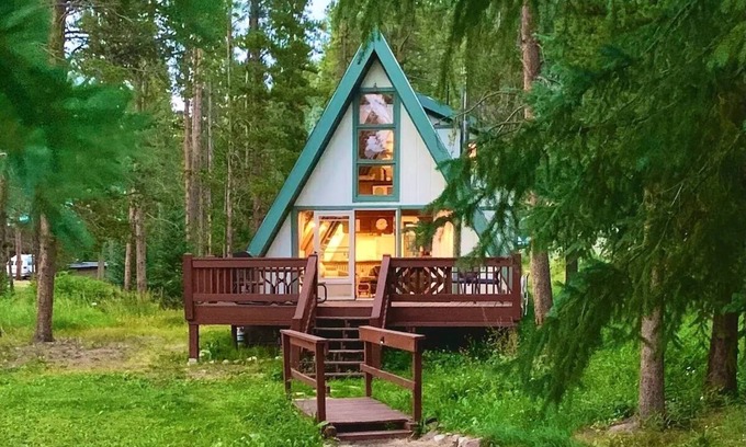 Blue River House | Cozy A-Frame Retreat Near Breckenridge - Top Rated Stay