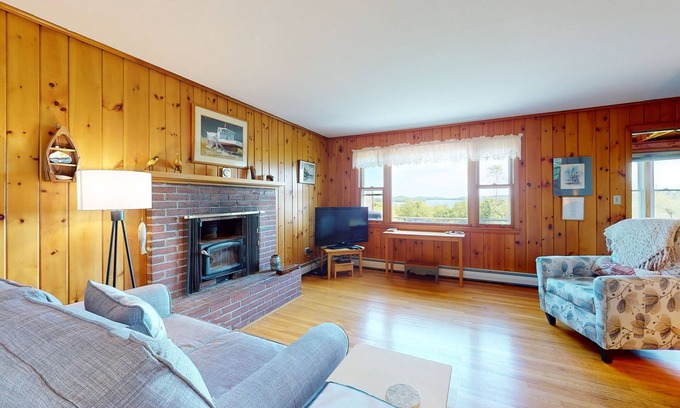 Castine Cottage | Idyllic Oceanfront Retreat with Pool, Dog-Friendly & Spa
