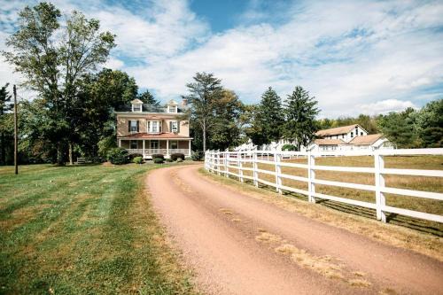 Holicong House | Charming Accommodation for a Weekend Getaway in Buckingham Township, Pennsylvania