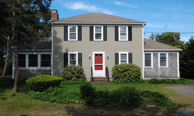 South Chatham House | Beautiful Chatham Vacation Home Steps from Beach & Tennis