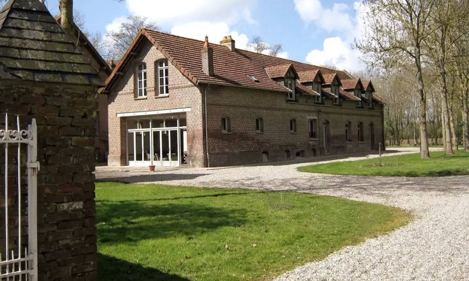 Aigneville Cottage | Idyllic Gîte with Ocean View near Baie de Somme - 10/10 Rating