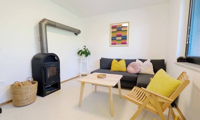 Zirovnica Apartment | Ideal Retreat Near Bled with Scenic Lake Views & Breakfast