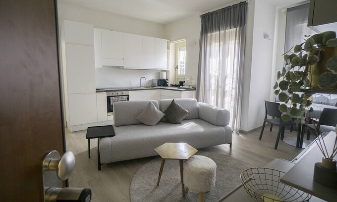 Asti Apartment | Modern Three-Bedroom Apartment with Spa in Asti