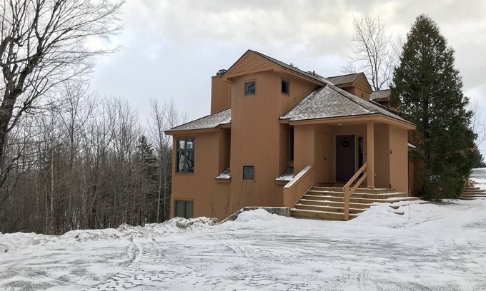 Bromley Mountain House | Inviting Bromley Mountainside Home with Pool and Spa