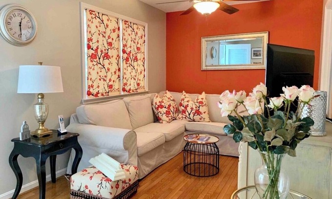 Annapolis House | Top-Rated Annapolis Guest House with Breakfast & Kitchen
