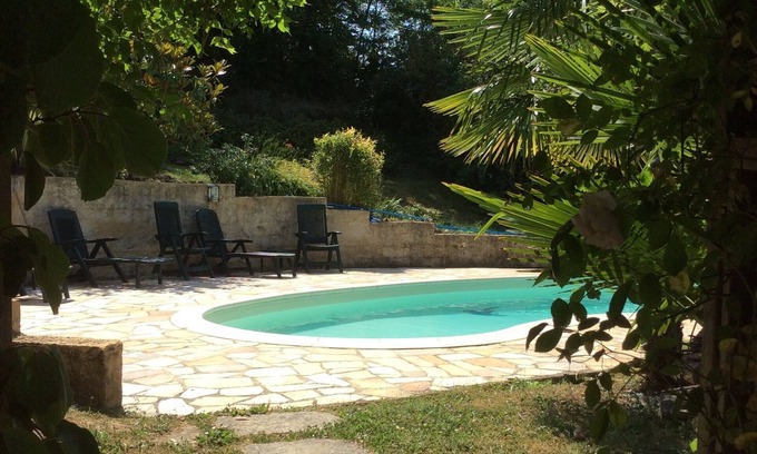 Sarlat-la-Caneda Apartment | Elegant Apartment Oasis: Countryside Experience in the City