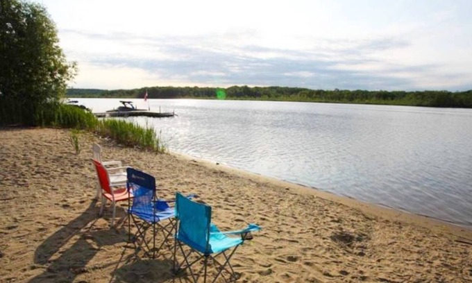 Saratoga Springs House | Relaxing Apartment with Lake Access Near Saratoga Attractions