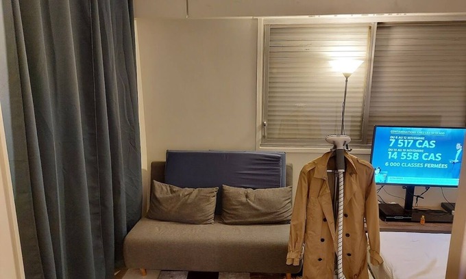 Maisons-Alfort Apartment | Convenient Apartment Steps from Lyon Train Station