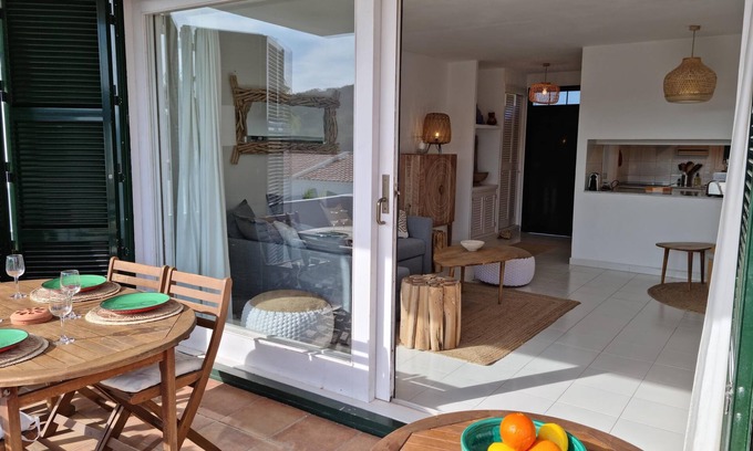 Son Parc Apartment | Beachside Apartment "El Ton" with Pool, Golf & Ocean View