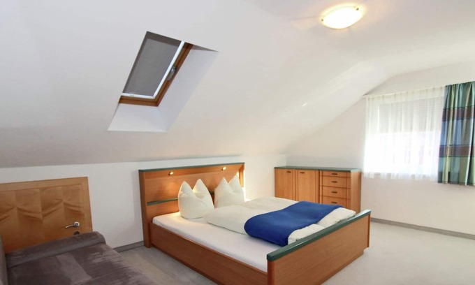 Fiss Apartment | Charming Apartment in Fiss at Ski Bus Stop