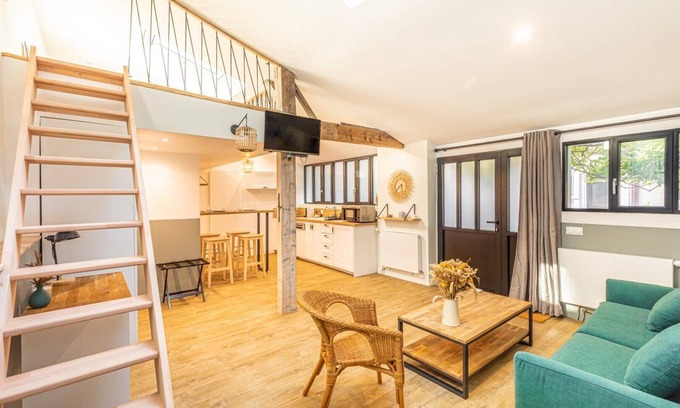 Gentilly Apartment | Cozy Love Nest in Gentilly with Breakfast & Family Amenities