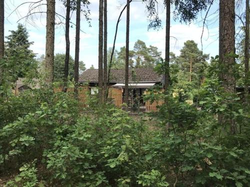 Ovelgoenne Apartment | Inviting Apartment in Husum with Pool and Pet-Friendly Perks