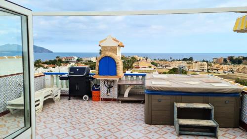 Puerto de Mazarron Apartment | Seaside 2-Bedroom Apartment with Shared Pool & Terrace