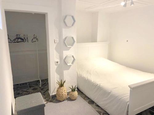 Palhais Apartment | Spacious Montijo Apartment with Convenient Parking
