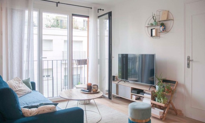 Butte-aux-Cailles Apartment | Cozy Apartment in the Heart of Paris with Family Amenities