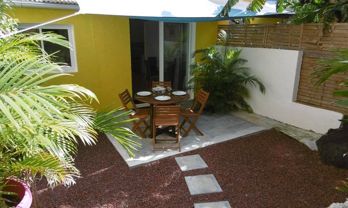 Saint-Pierre De La Reunion Apartment | Garden Apartment in Terre Sainte - Rated 10/10 by Guests