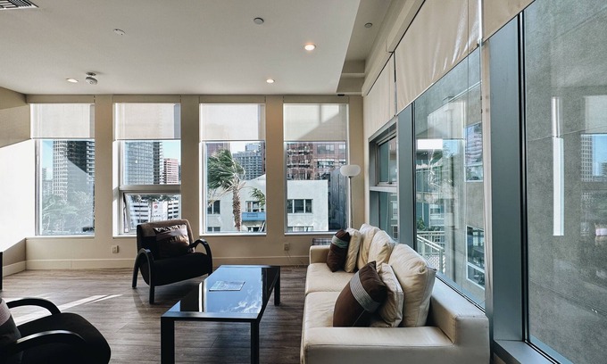 Westlake South Apartment | Charming Apartment in Downtown LA