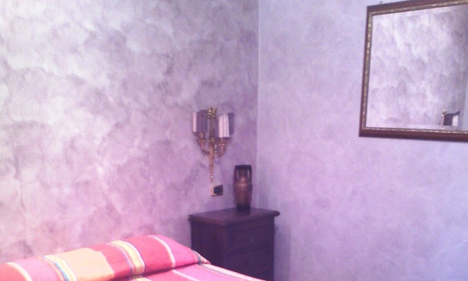 Suburbio IX Aurelio Apartment | Charming apartment with garden, wi-fy, 15 minutes by metro from the Vatican,