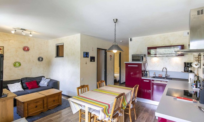 Bareges Apartment | Cozy Apartment Barèges for 4 with Spa and Breakfast