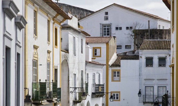 Evora Apartment | Cozy Apartment in Evora Historic Center with Spa & Kitchen