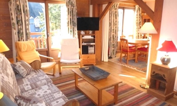 Meribel Centre Apartment | Family-Friendly 2-Bedroom Apartment in Méribel with Spa