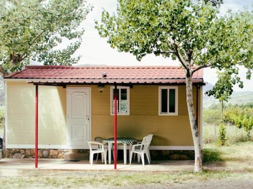 La Puebla de Roda House | Discover Belvilla by OYO Vakantiepark Isábena