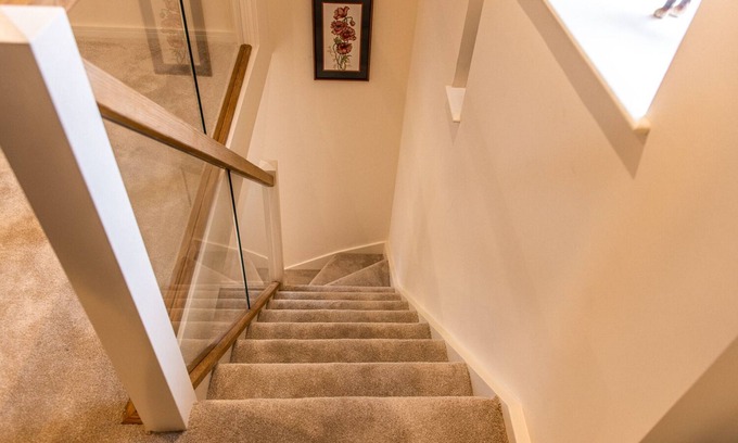 Preston House | Beautiful Barn Retreat in the Heart of Kent Countryside