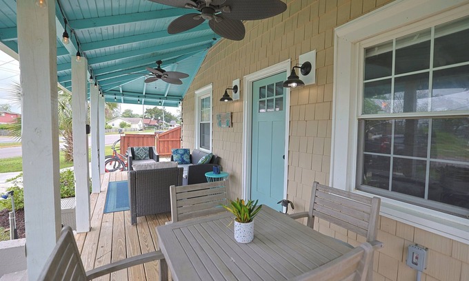 North Carolina Coast Cottage | Pet-Friendly Haven Steps from the Beach with Ocean View