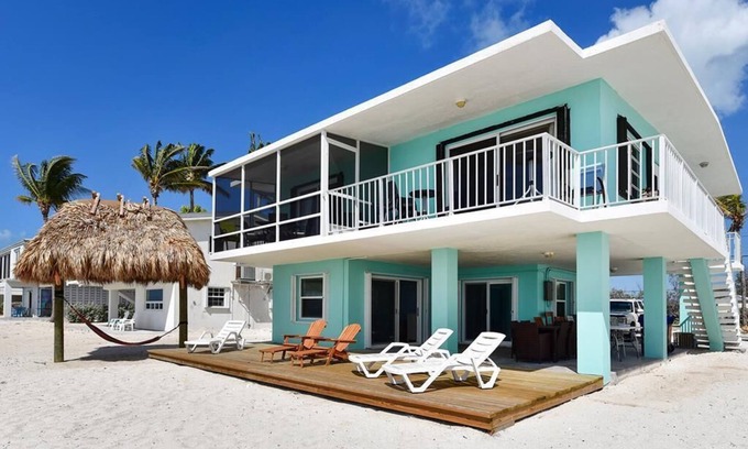 Lower Matecumbe Beach House | Beachfront Retreat in Lower Matecumbe with Ocean Views