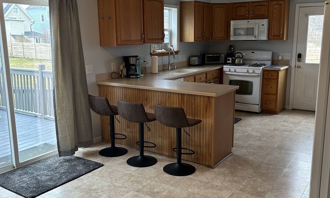 Long Branch House | Cozy Beach House, Just 5 Minutes to the Shore!