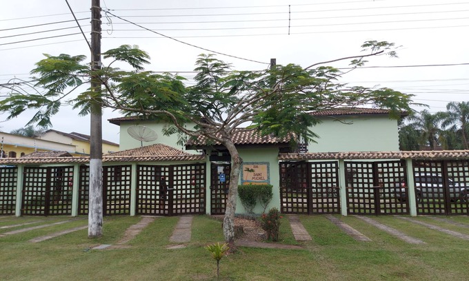 Indaia House | Beachfront Villa with Pool and Ocean View for Your Getaway