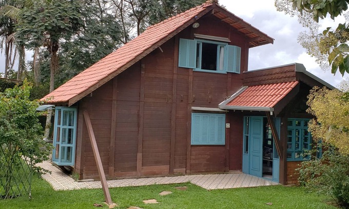 Chapada dos Guimaraes Ski Chalet | Serene Cottage with Pool, BBQ & Pet-Friendly Amenities