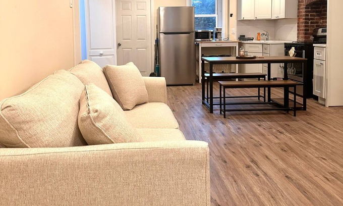 Bayonne House | Prime Brick Row House Steps from NYC - Guest Rated 9.8