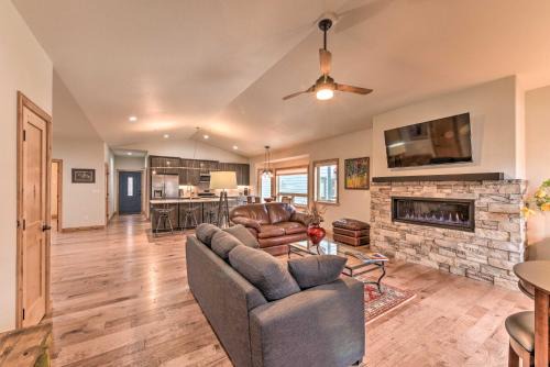 Buena Vista House | Inviting Buena Vista Home Steps from Main Street with Spa