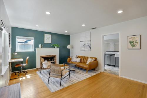 Southeastern Sacramento House | Charming Bungalow in Quiet Tahoe Park Neighborhood