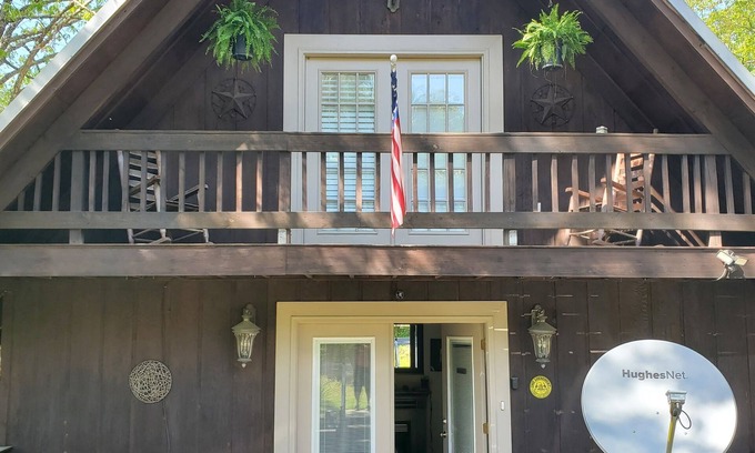 Sardis Cabin | Charming Cabin 5 minutes from Sardis Lake Dam
