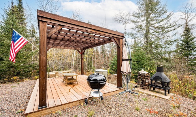 Grand Marais House | Pet-Friendly Grand Marais: Moments from Town & Lutsen