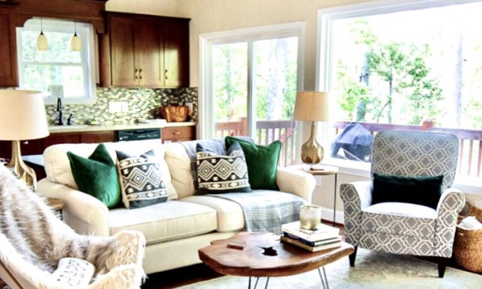 Clarkesville Cabin | Tranquil Cabin Retreat with Pond, Kayak & Spa Amenities