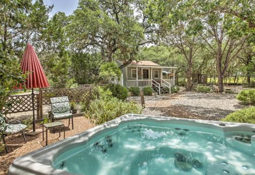 Canyon Lake House | Idyllic Canyon Lake Cottage with Pool & BBQ Pit Awaiting You
