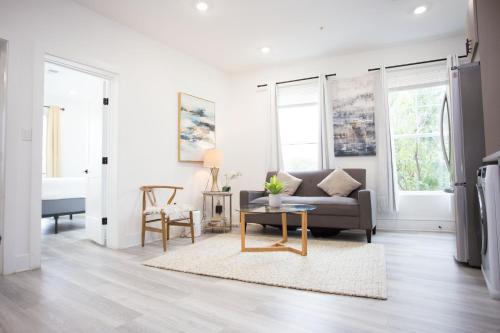Northeast House | Inviting Capitol Hill Home with Scenic Views and Pet Access