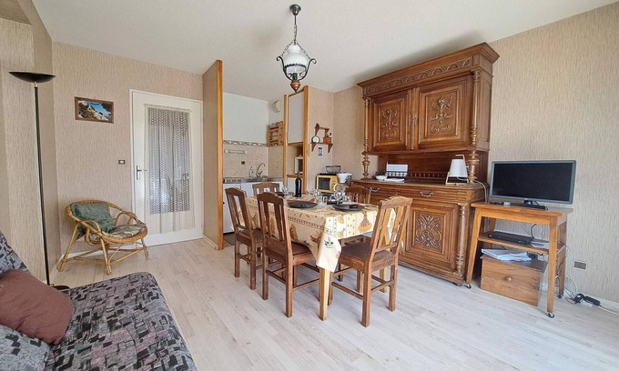Barcelonnette Apartment | Cozy 1-Bedroom Apartment in Barcelonnette for Families