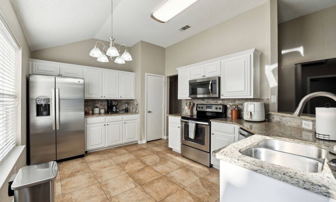 Keller House | Charming Centrally Located 3-Bedroom Family Friendly House in Fort Worth!