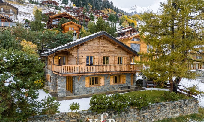 Verbier Ski Chalet | Chalet in Patier with Breathtaking Views and Spa Amenities