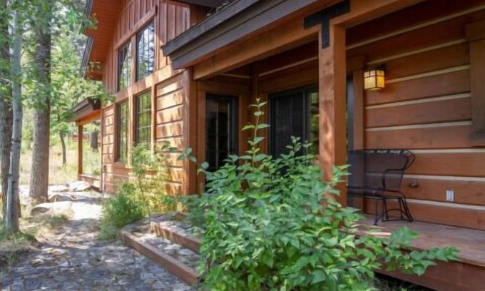 Tamarack Ski Chalet | Timberwolf 3BR Retreat at Tamarack Resort with Pool & Spa