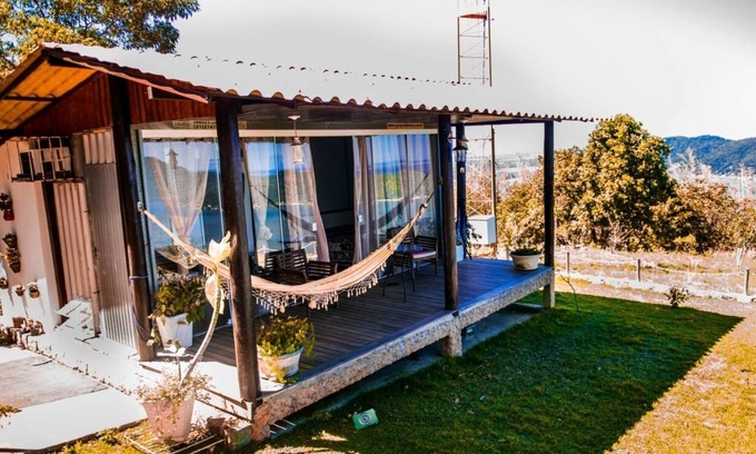 Coroa Grande Ski Chalet | Scenic Chalet with Panoramic Veranda and Ocean Views