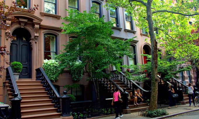 Bay Ridge Apartment | Classic Pre-War 1-BRM in Brooklyn Near NYC - Rated 9.6/10