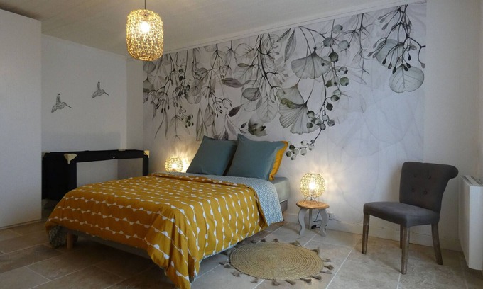 Beaumont-les-Autels Cottage | Comfortable Gite Beaumont-les-Autels with Spa & Kitchen