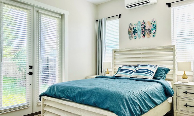 Southeast Pensacola Cottage | Charming Coastal Cottage near Downtown Pensacola